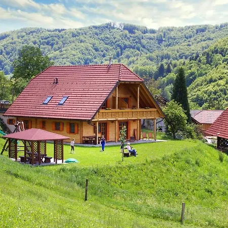 Feriegård Farm Pirc *