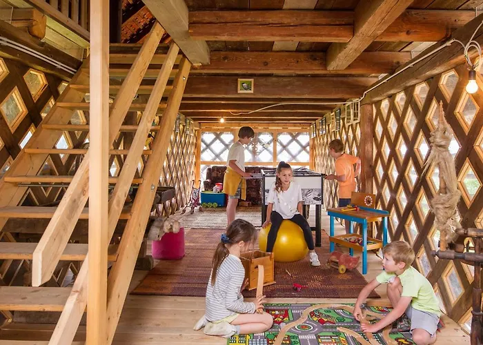 Bivanje na kmetiji Farm Pirc